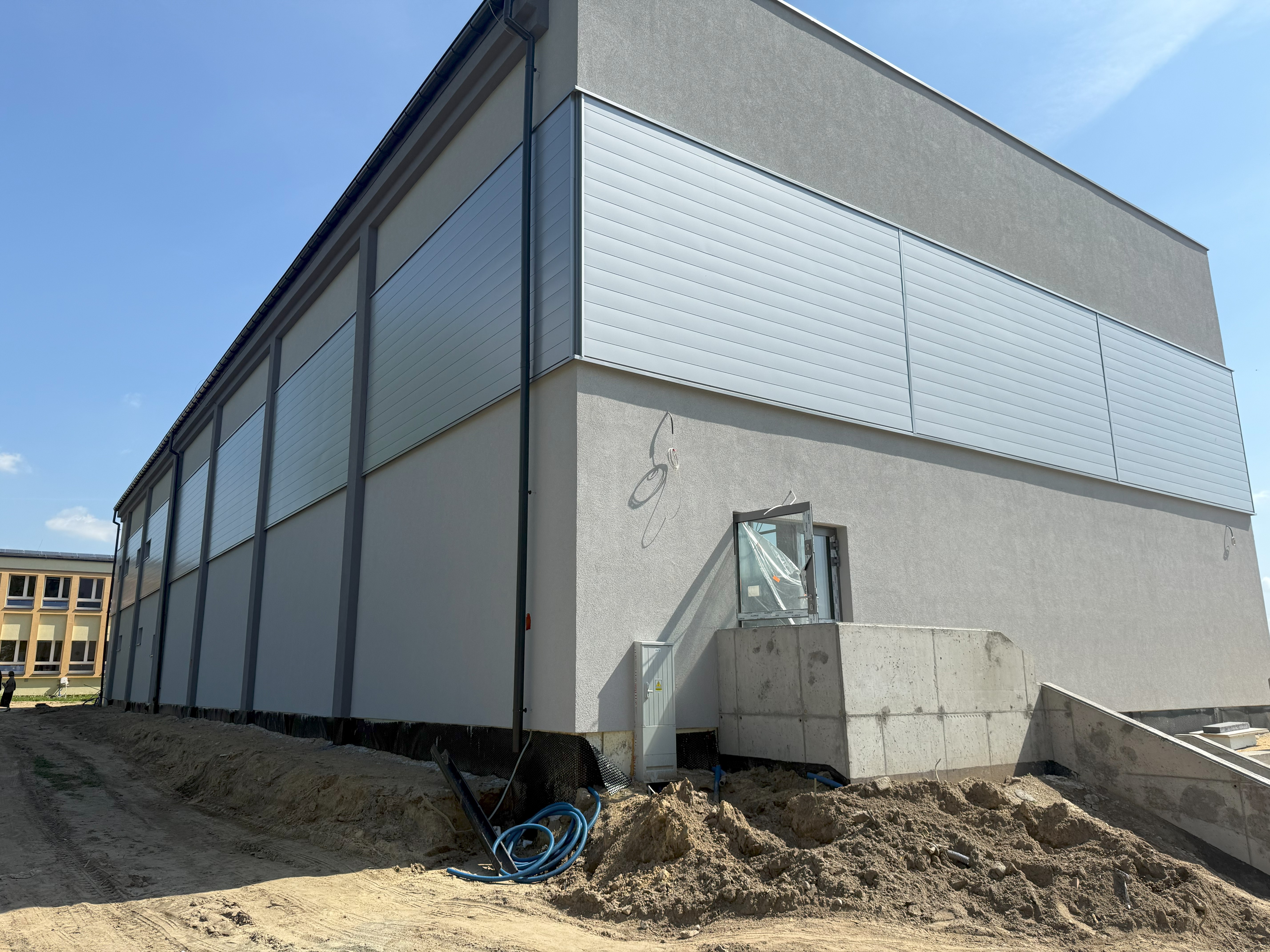 elewacja zewnętrzna budynku